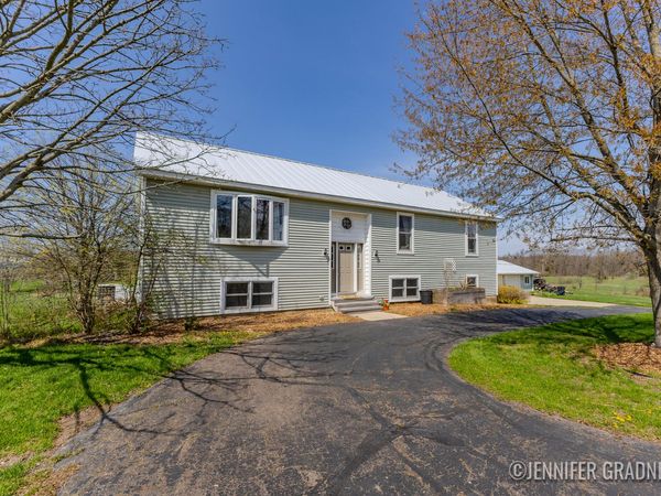 1500 Tanner Lake Road, Hastings, MI 49058