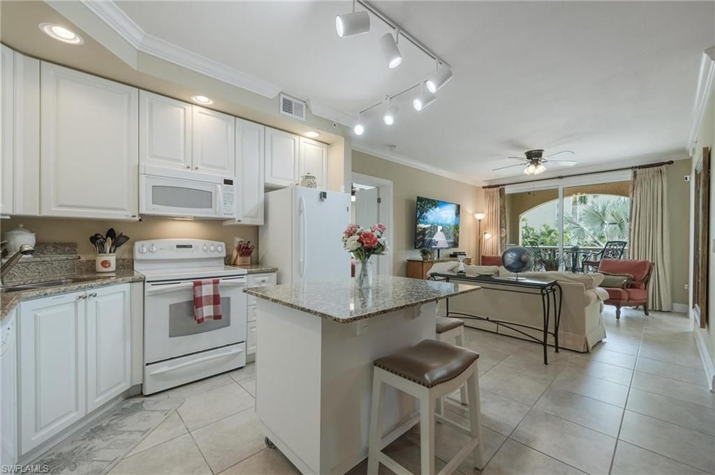 2825 Palm Beach Blvd , Unit 214, Fort Myers, FL 33916 Photo