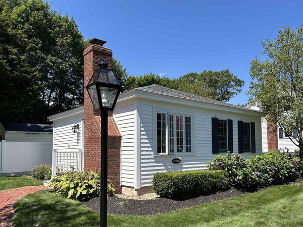 32 Cable Road, Unit 4, Rye, NH 03870