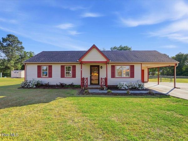 1166 E New Hope Road, Goldsboro, NC 27534