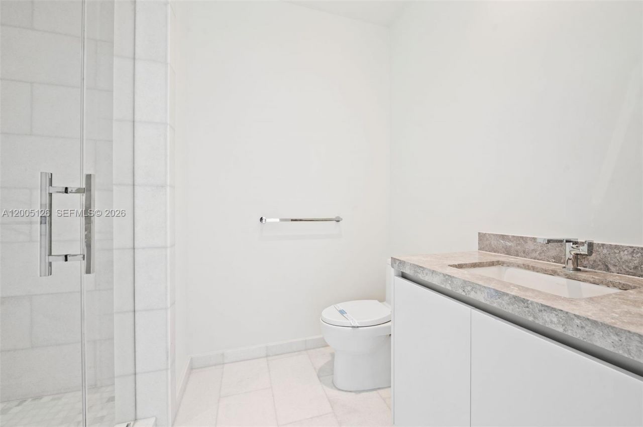 175 SE 25 Rd , Unit 2604, Miami, FL 33129 Photo