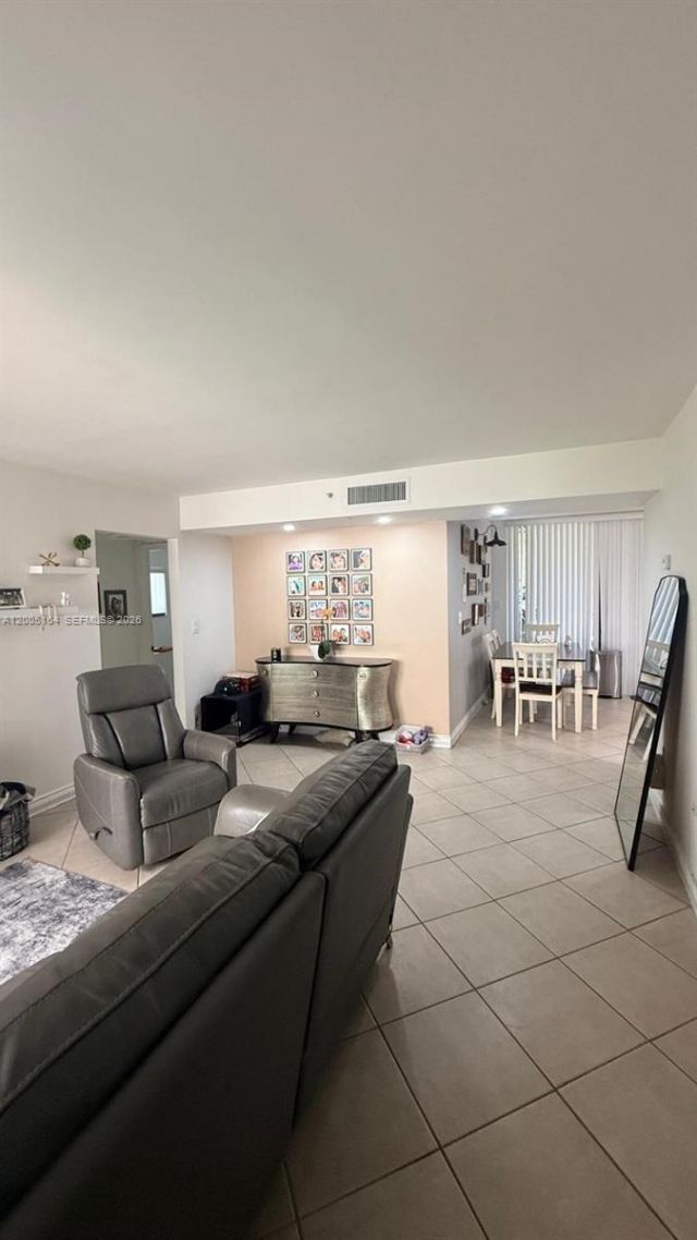 8650 SW 133rd Ave Rd , Unit 213, Miami, FL 33183 Photo