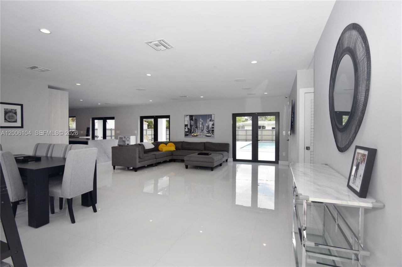 9281 SW 166th Ter , Palmetto Bay, FL 33157 Photo
