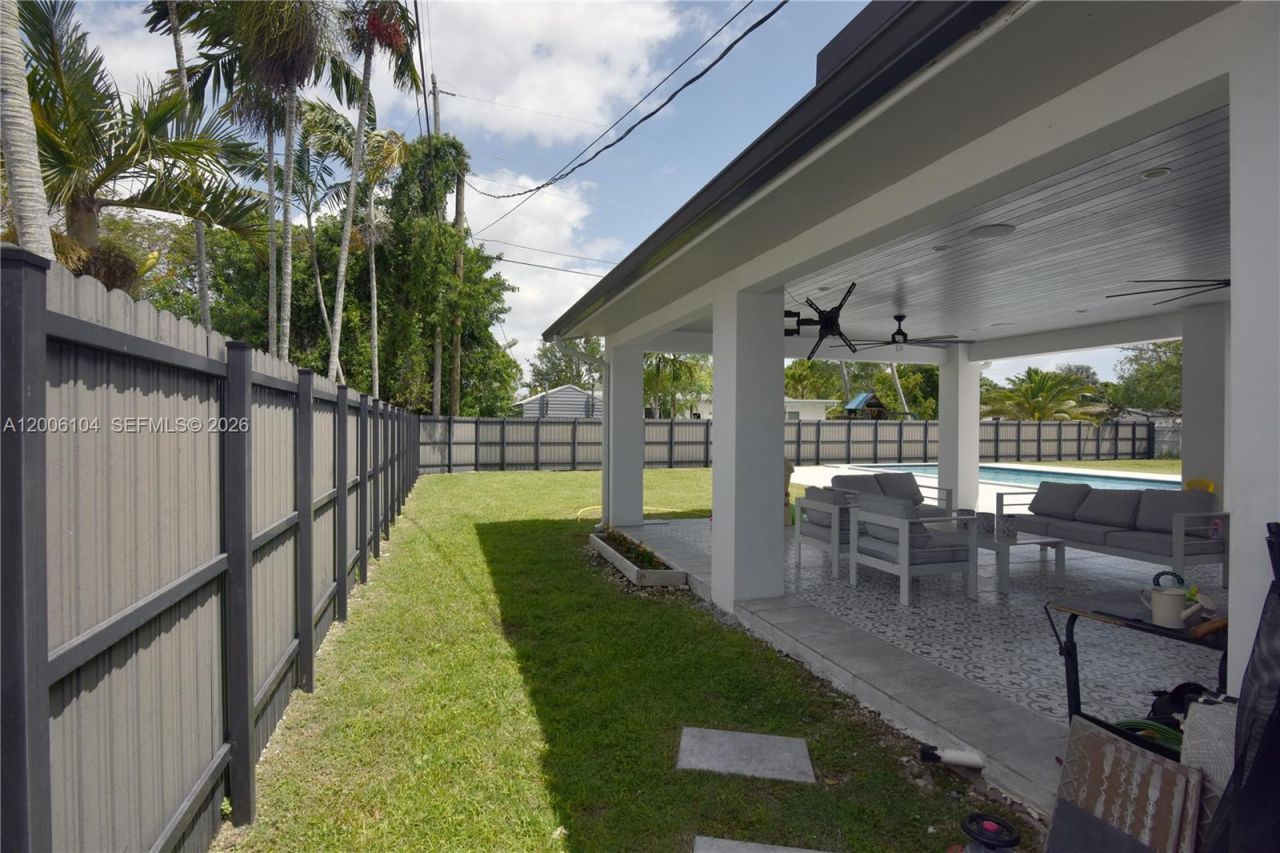 9281 SW 166th Ter , Palmetto Bay, FL 33157 Photo