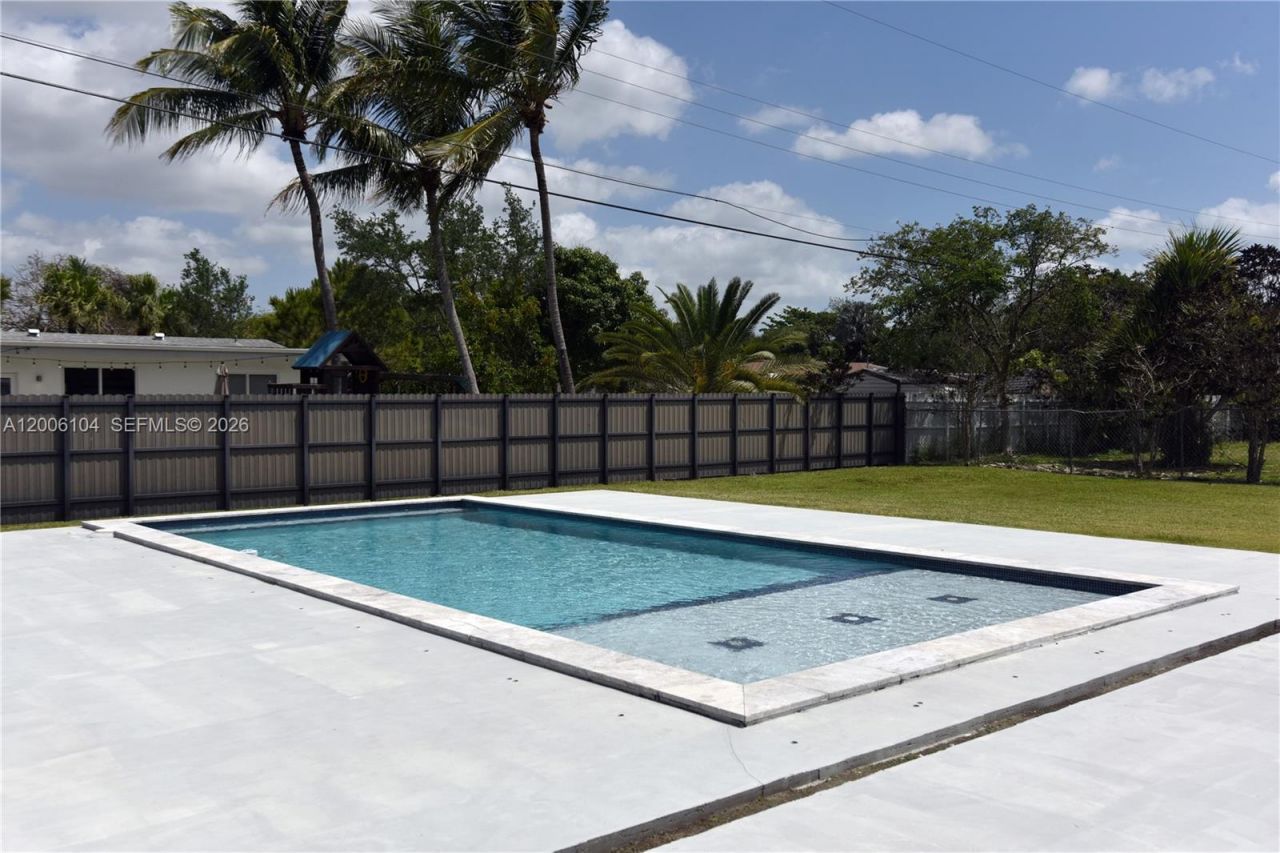 9281 SW 166th Ter , Palmetto Bay, FL 33157 Photo