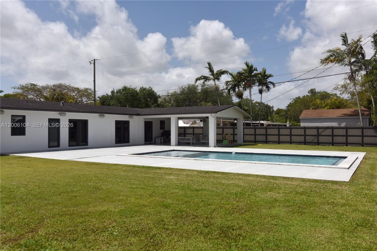 9281 SW 166th Ter , Palmetto Bay, FL 33157 Photo