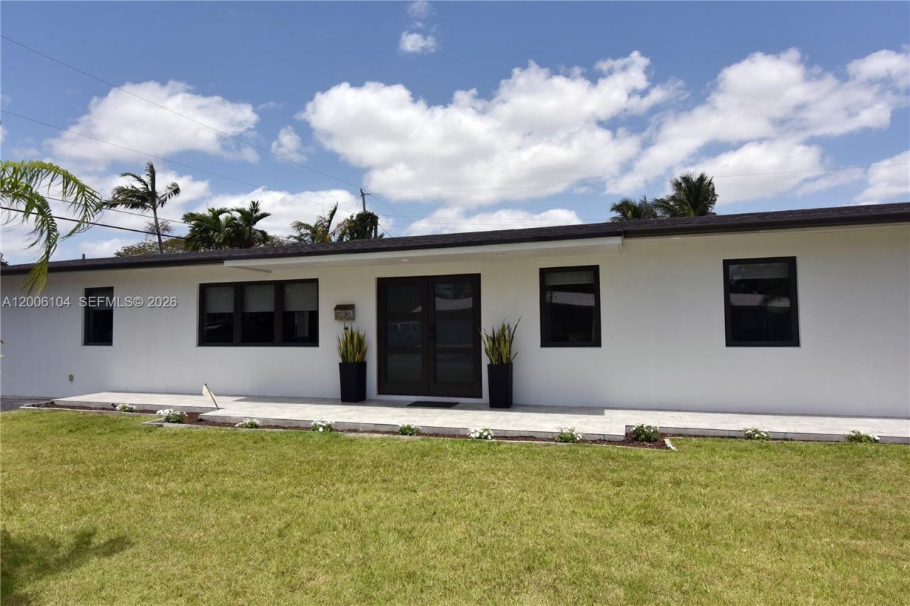 9281 SW 166th Ter , Palmetto Bay, FL 33157 Photo