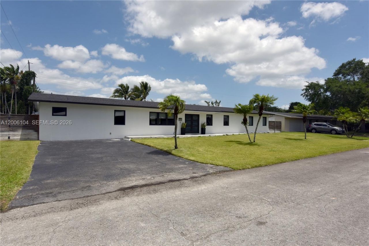 9281 SW 166th Ter , Palmetto Bay, FL 33157 Photo