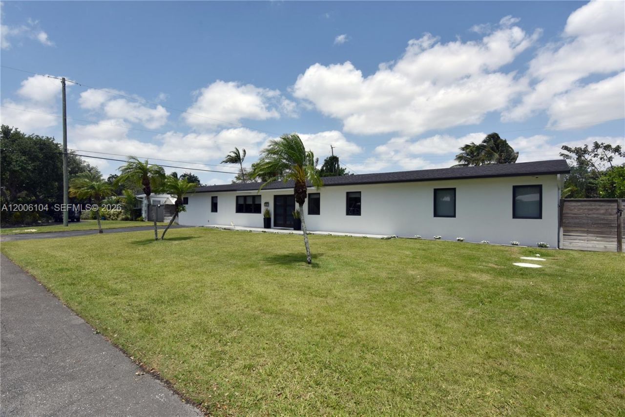 9281 SW 166th Ter , Palmetto Bay, FL 33157 Photo