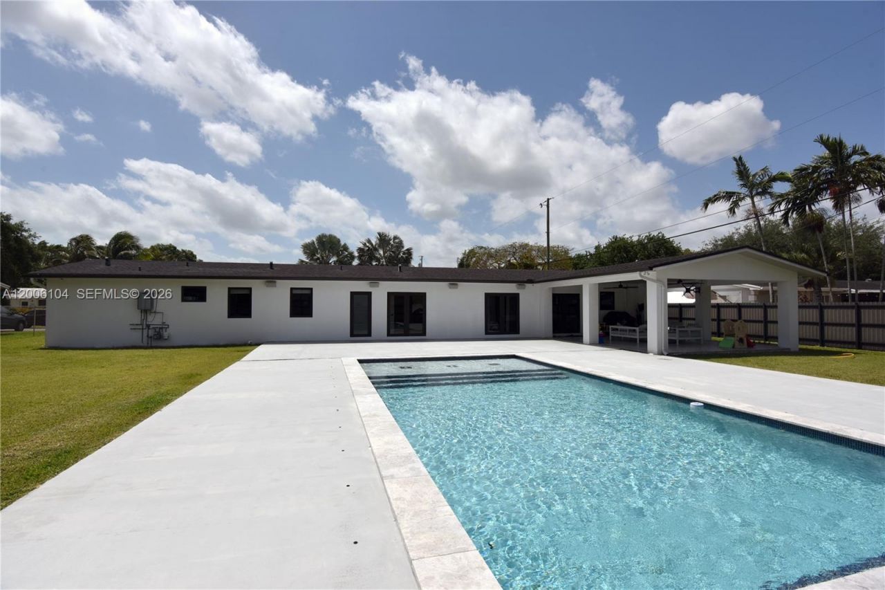 9281 SW 166th Ter , Palmetto Bay, FL 33157 Photo