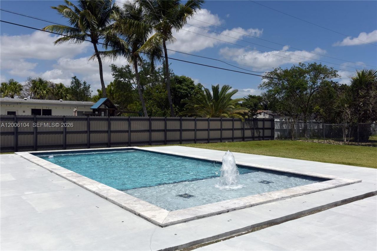 9281 SW 166th Ter , Palmetto Bay, FL 33157 Photo