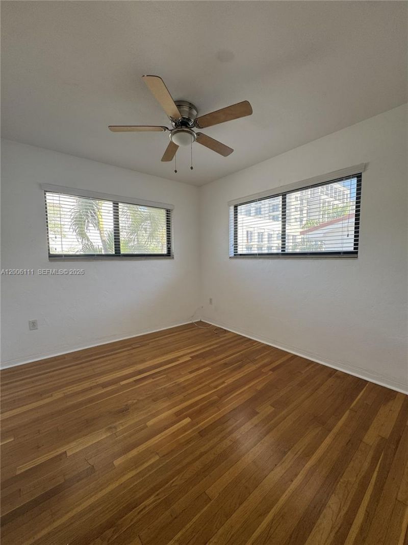 350 Madeira Ave, Unit D, Coral Gables, FL 33134 Photo