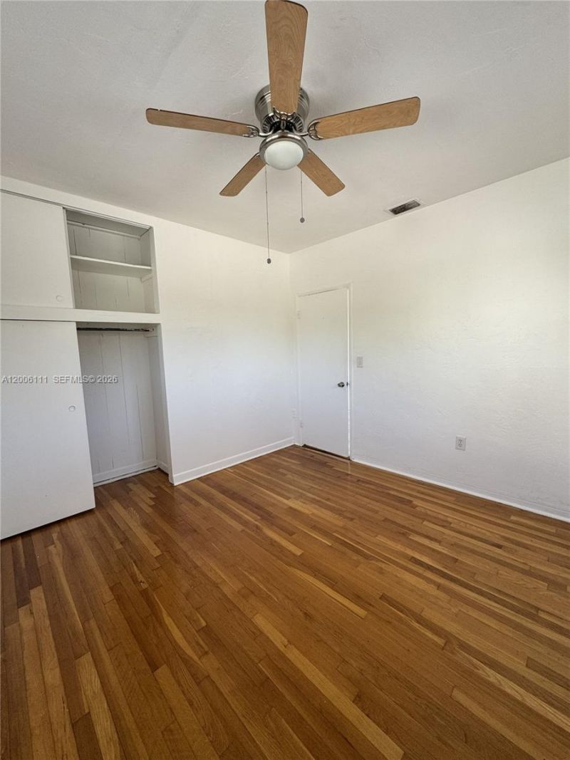 350 Madeira Ave, Unit D, Coral Gables, FL 33134 Photo