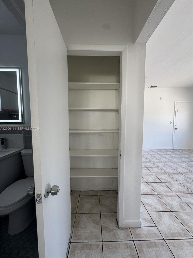 350 Madeira Ave, Unit D, Coral Gables, FL 33134 Photo