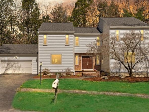 17 Niantic Rd, Sharon, MA 02067