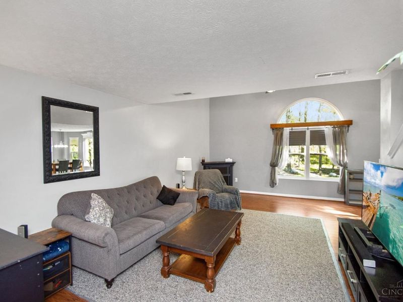 6090 Marsh Circle, Goshen Twp, OH 45140 Photo 3