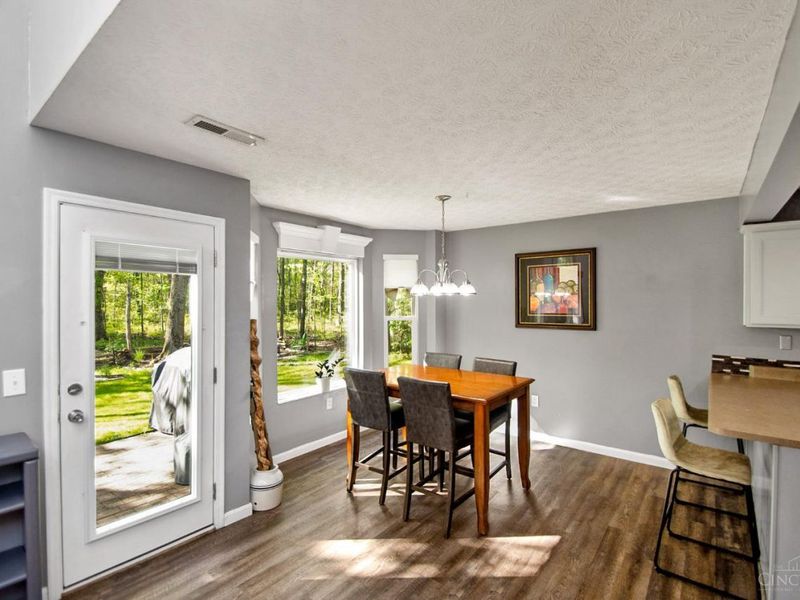 6090 Marsh Circle, Goshen Twp, OH 45140 Photo 6