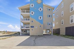 3104 N Ocean Boulevard photo 4