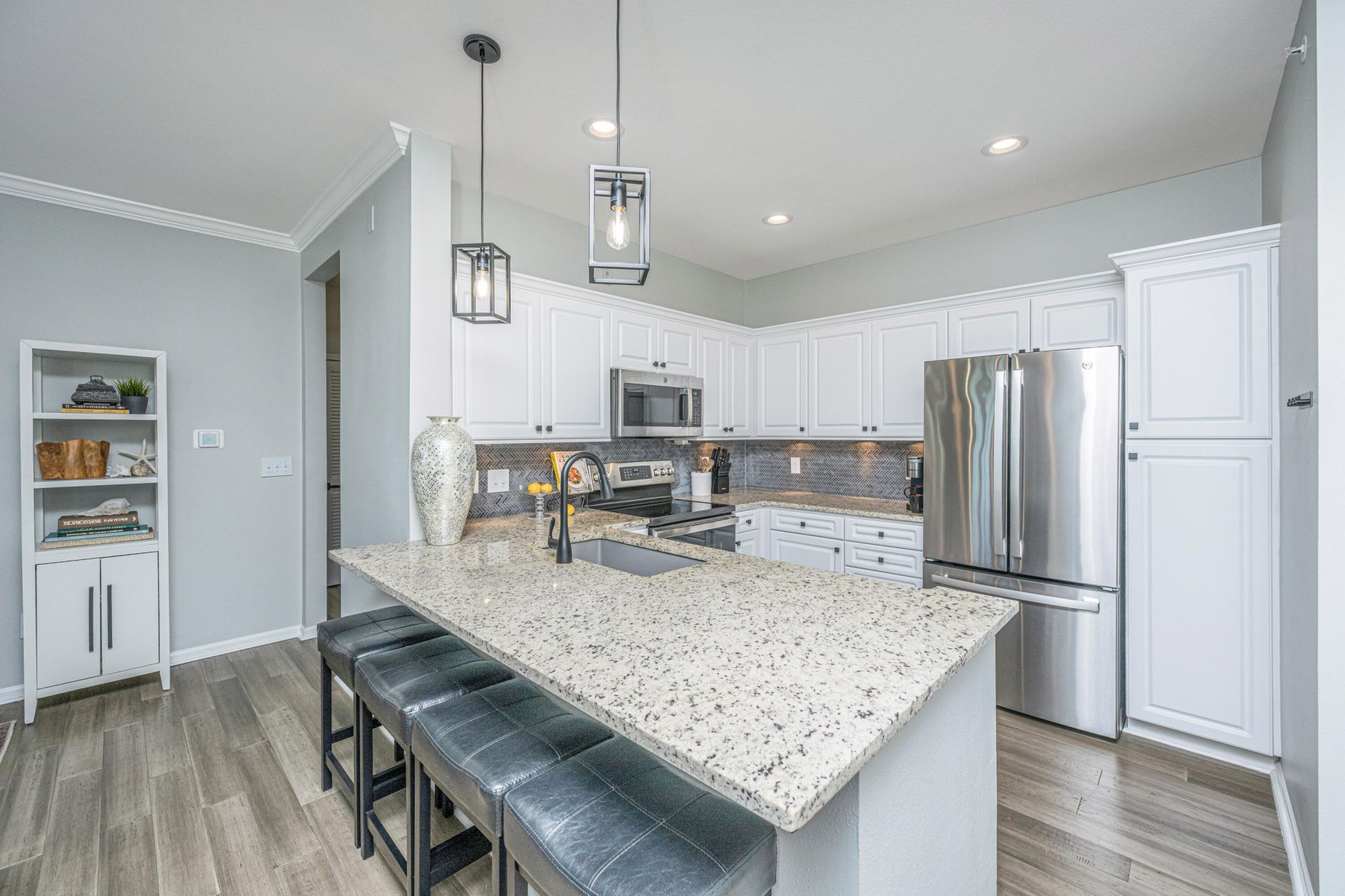 130 River Landing Drive Photo 8