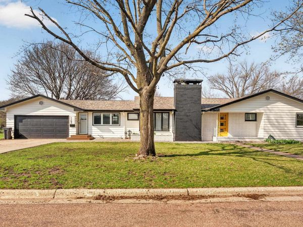 1107 Breezy Meadow Lane , Spencer, IA 51301