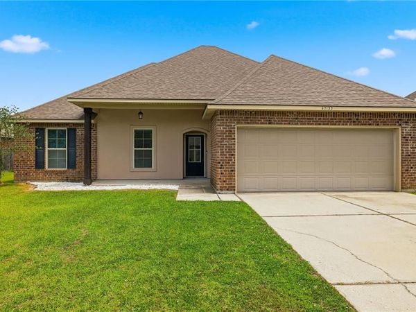 42132 WOOD Avenue, Ponchatoula, LA 70454