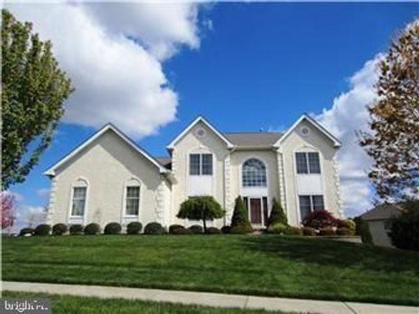 129 HOCKESSIN DRIVE , HOCKESSIN, DE 19707