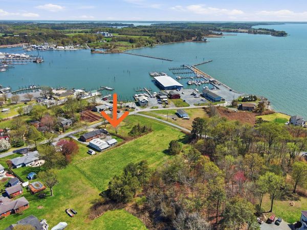 WALNUT STREET , ROCK HALL, MD 21661