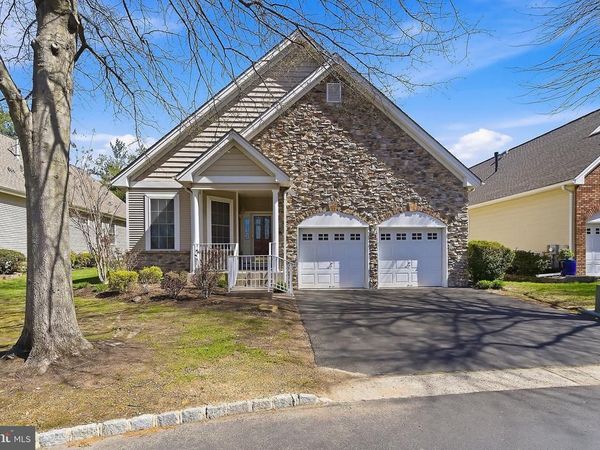 102 HUMMINGBIRD DRIVE , HAMILTON, NJ 08690