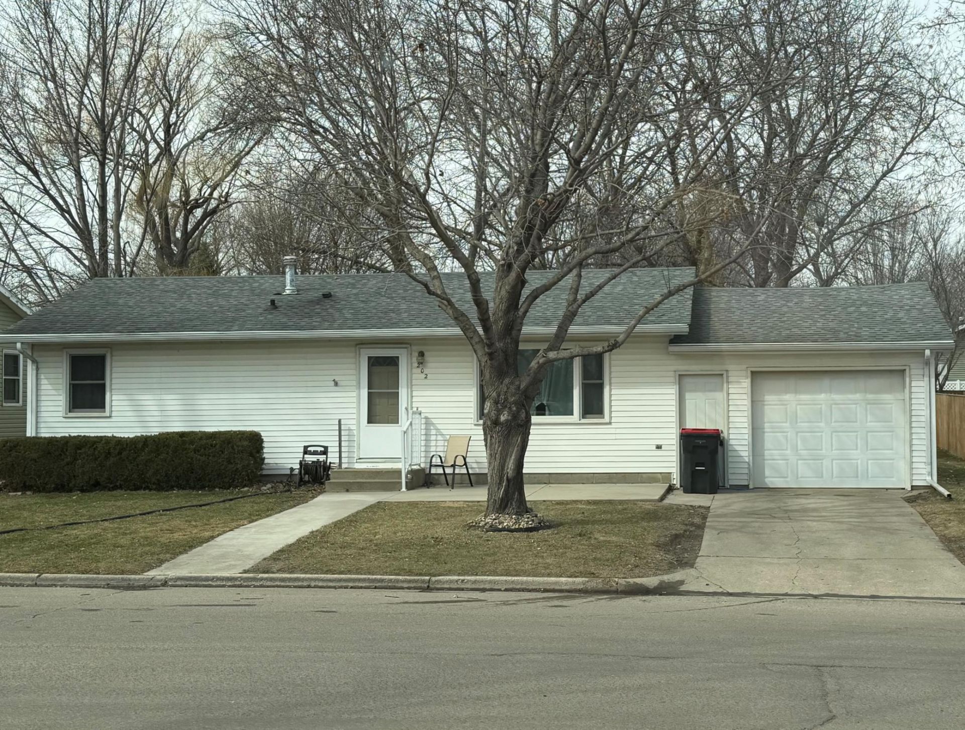 202 Sunrise Lane , Marshall, MN 56258