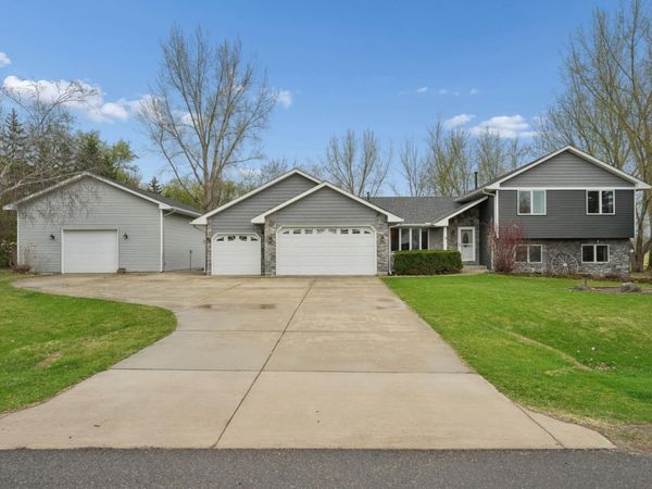 9145 13th Street NE, Saint Michael, MN 55376