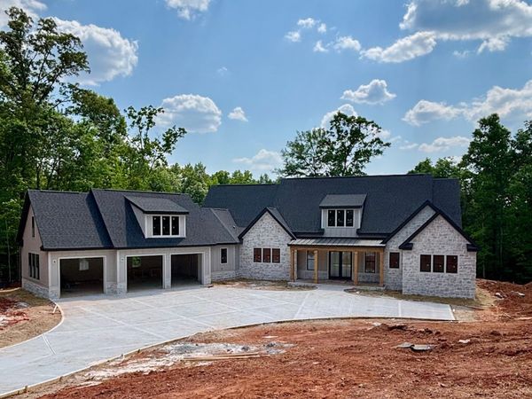 106 Equestrian Court, Forsyth, GA 31029