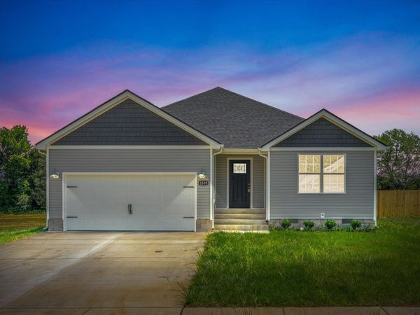 1590 Fredrick Dr , Clarksville, TN 37042