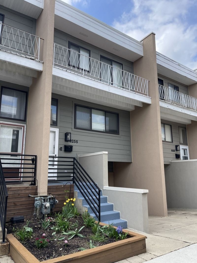 9255 W Ballard Road , Des Plaines, IL 60016