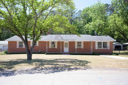 826 Jefferson Street photo 4