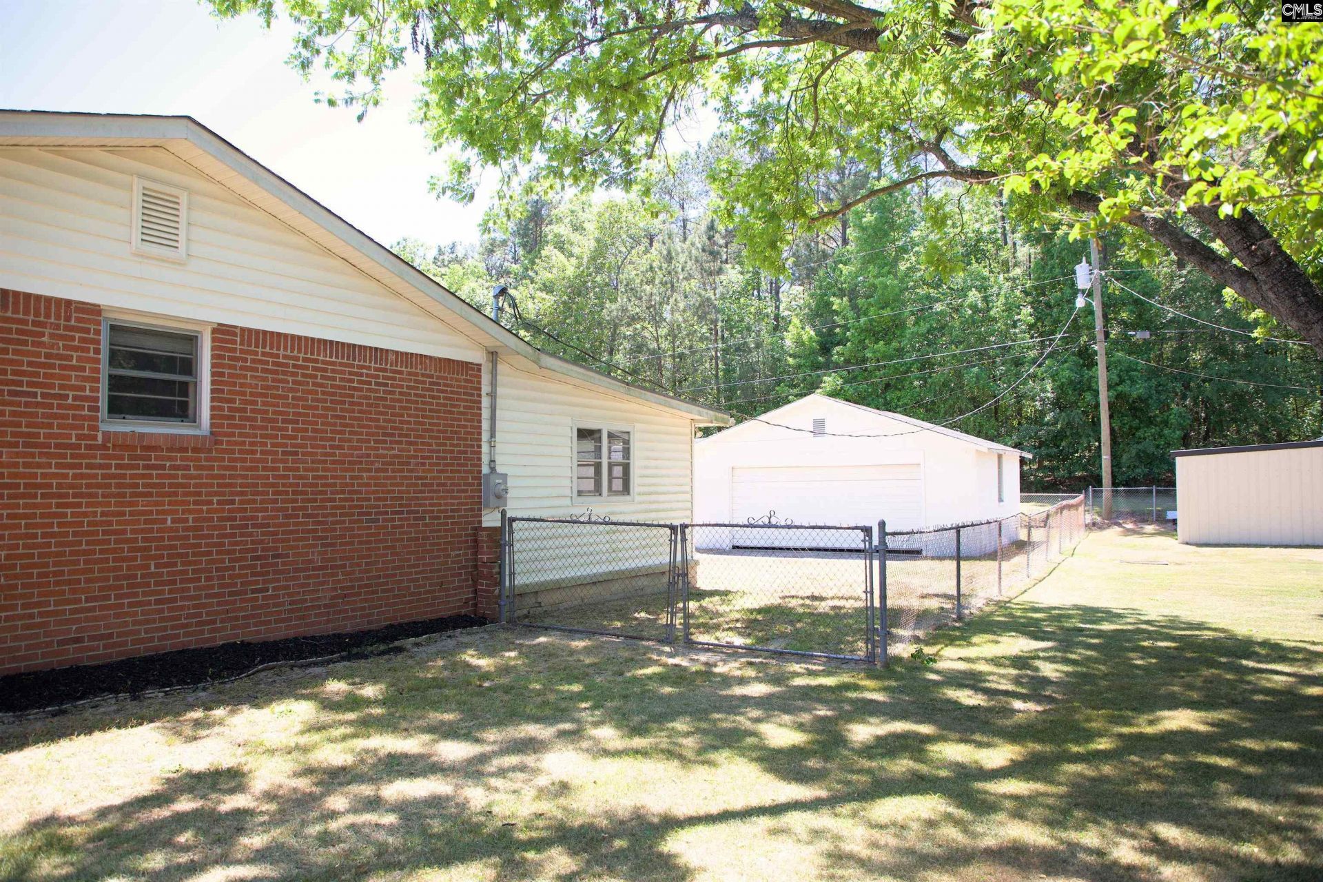 826 Jefferson Street Photo 6