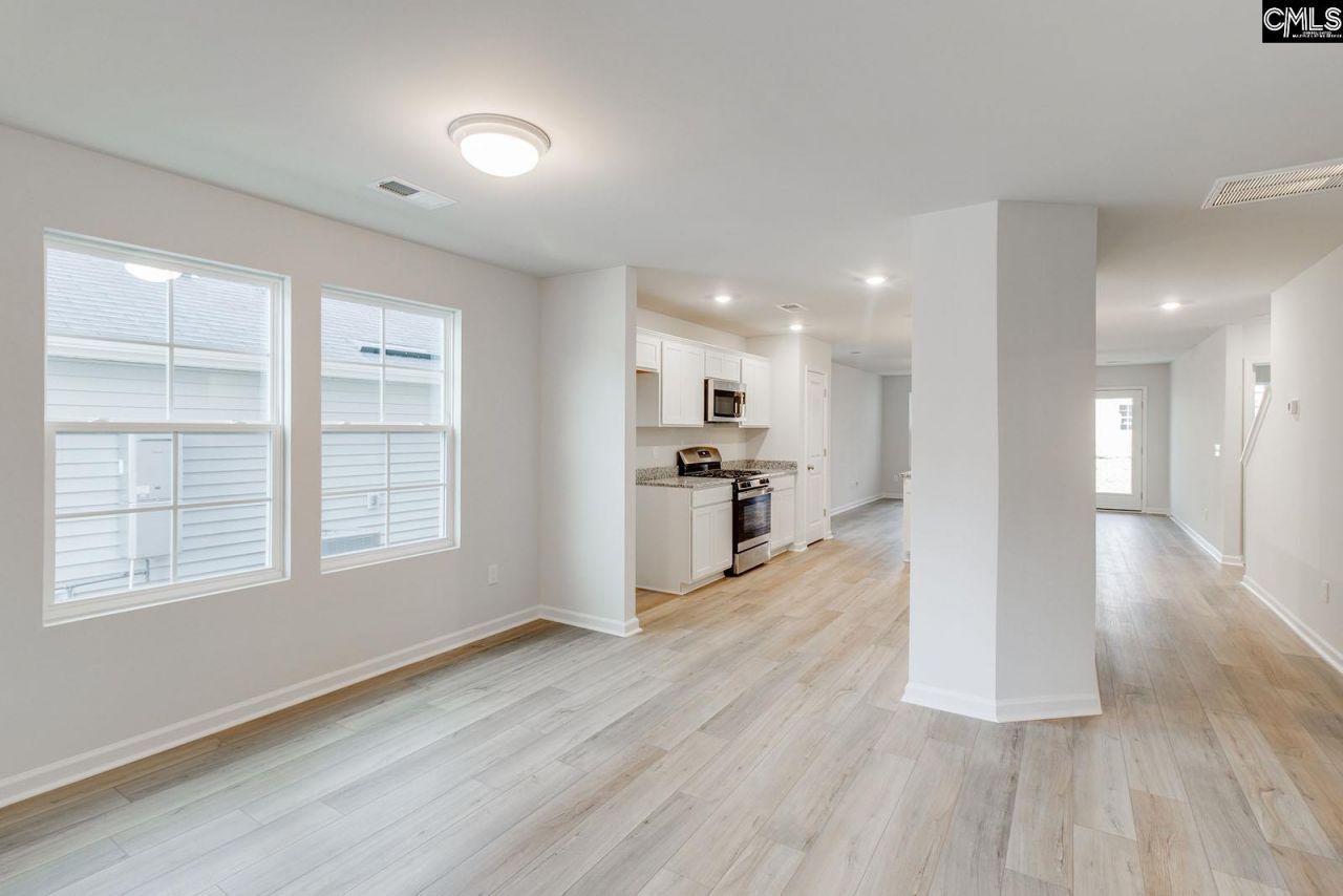 191 Kingsley Drive  Photo 14