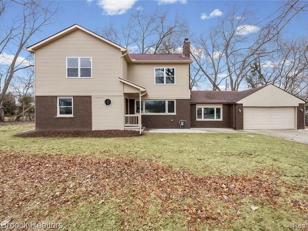 17348 Hilton Street , Southfield, MI 48075