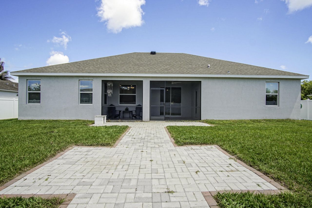 6117 NW Duke Circle, Port Saint Lucie, FL 34983 Photo