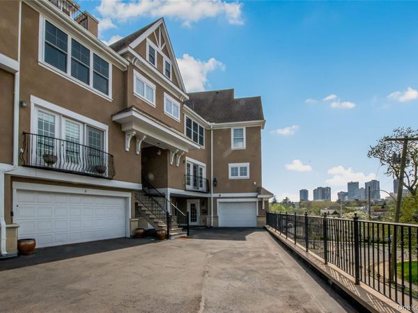 80 Old Boston Post Road , Unit 2, New Rochelle, NY 10801