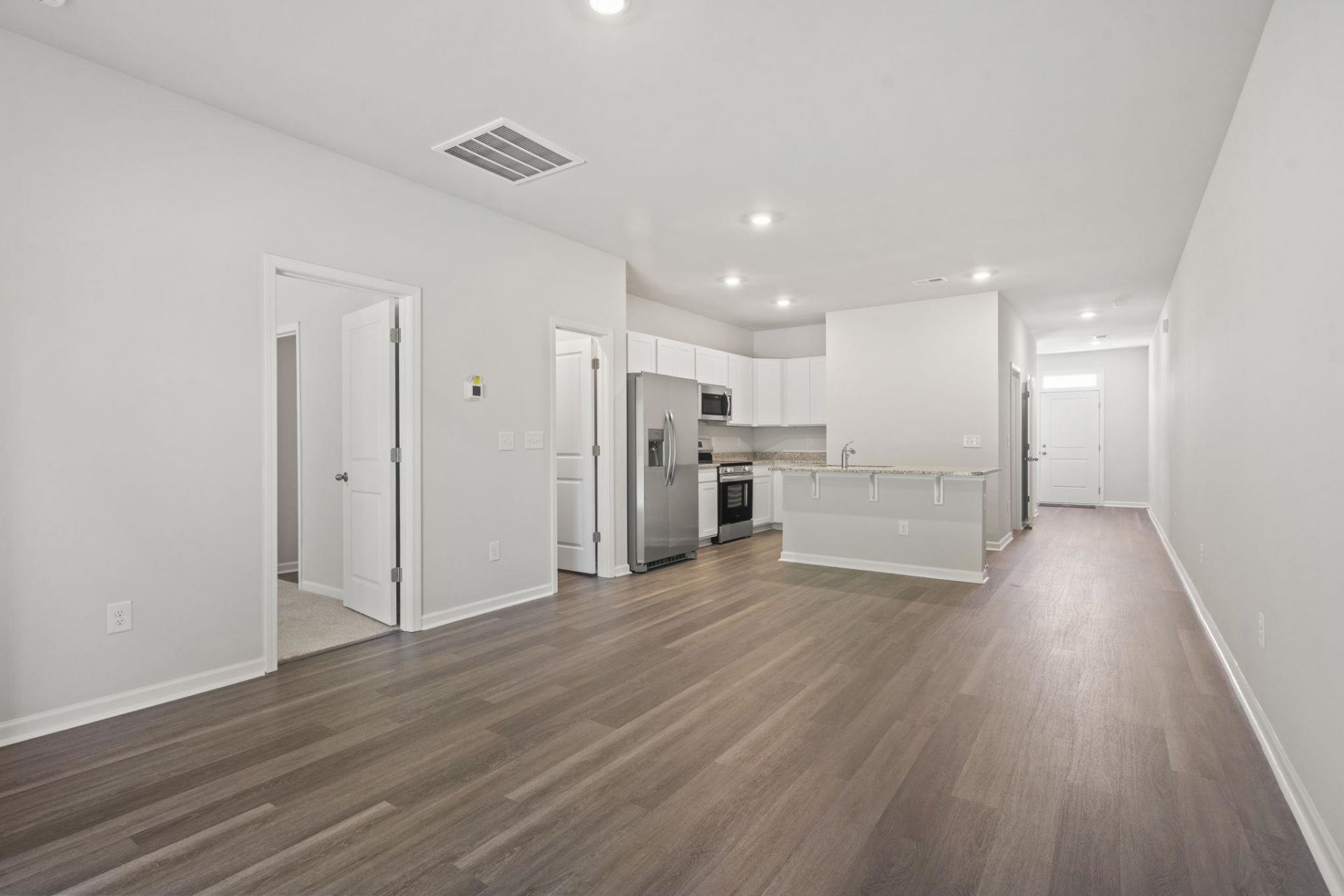 415 Waterend Dr.  Photo 12