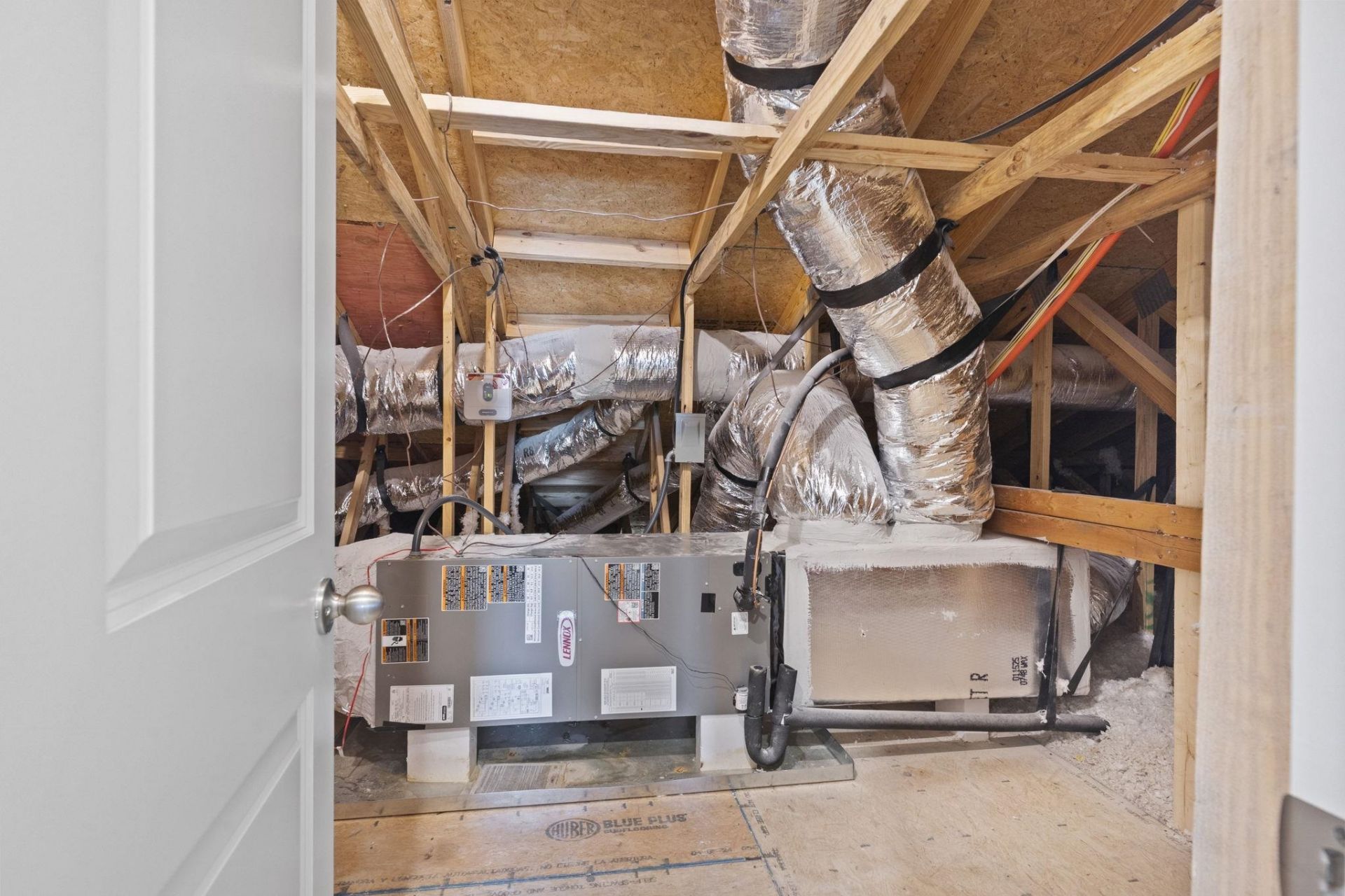 415 Waterend Dr.  Photo 32