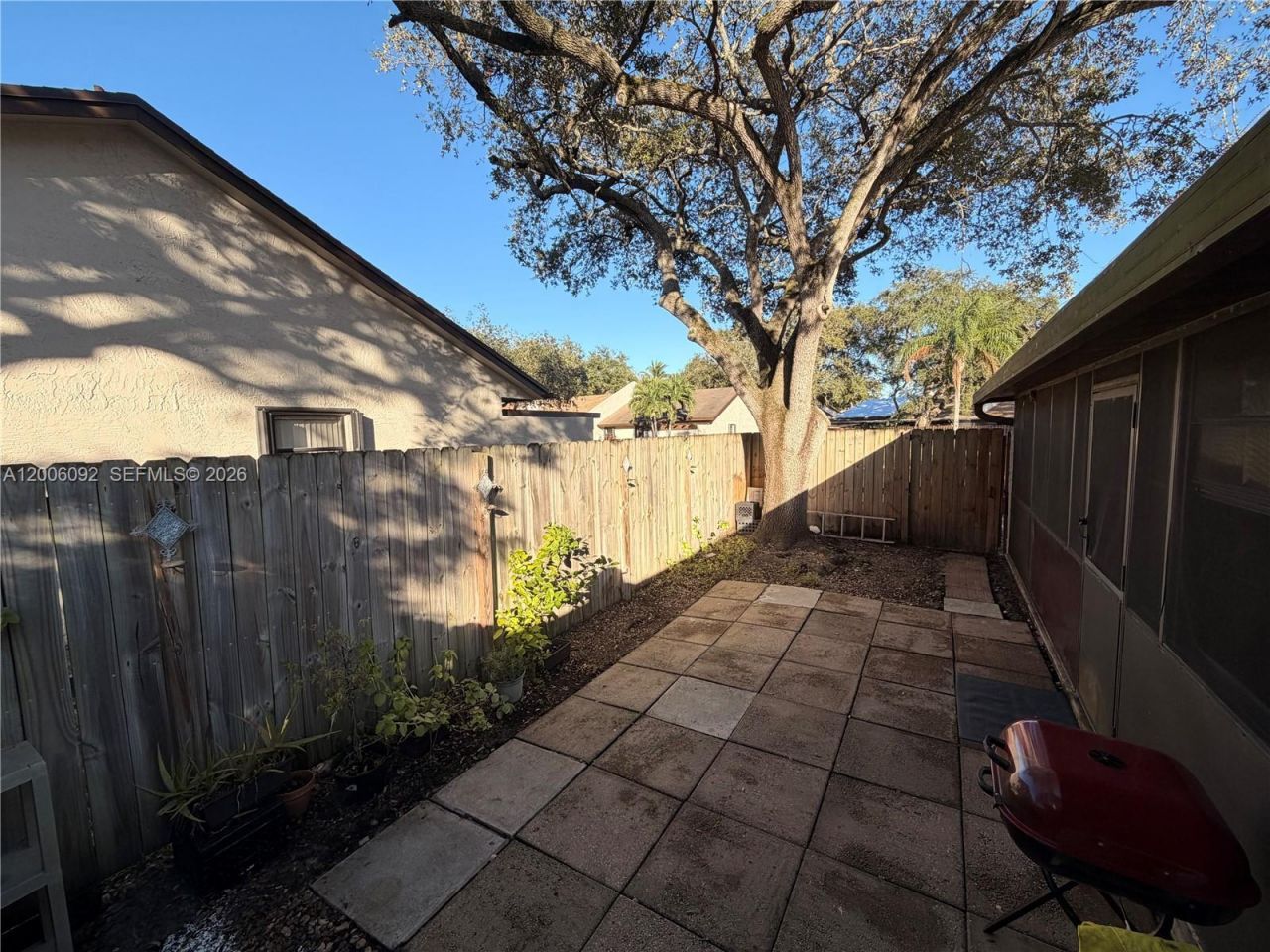 9601 NW 16th Street , Pembroke Pines, FL 33024 Photo