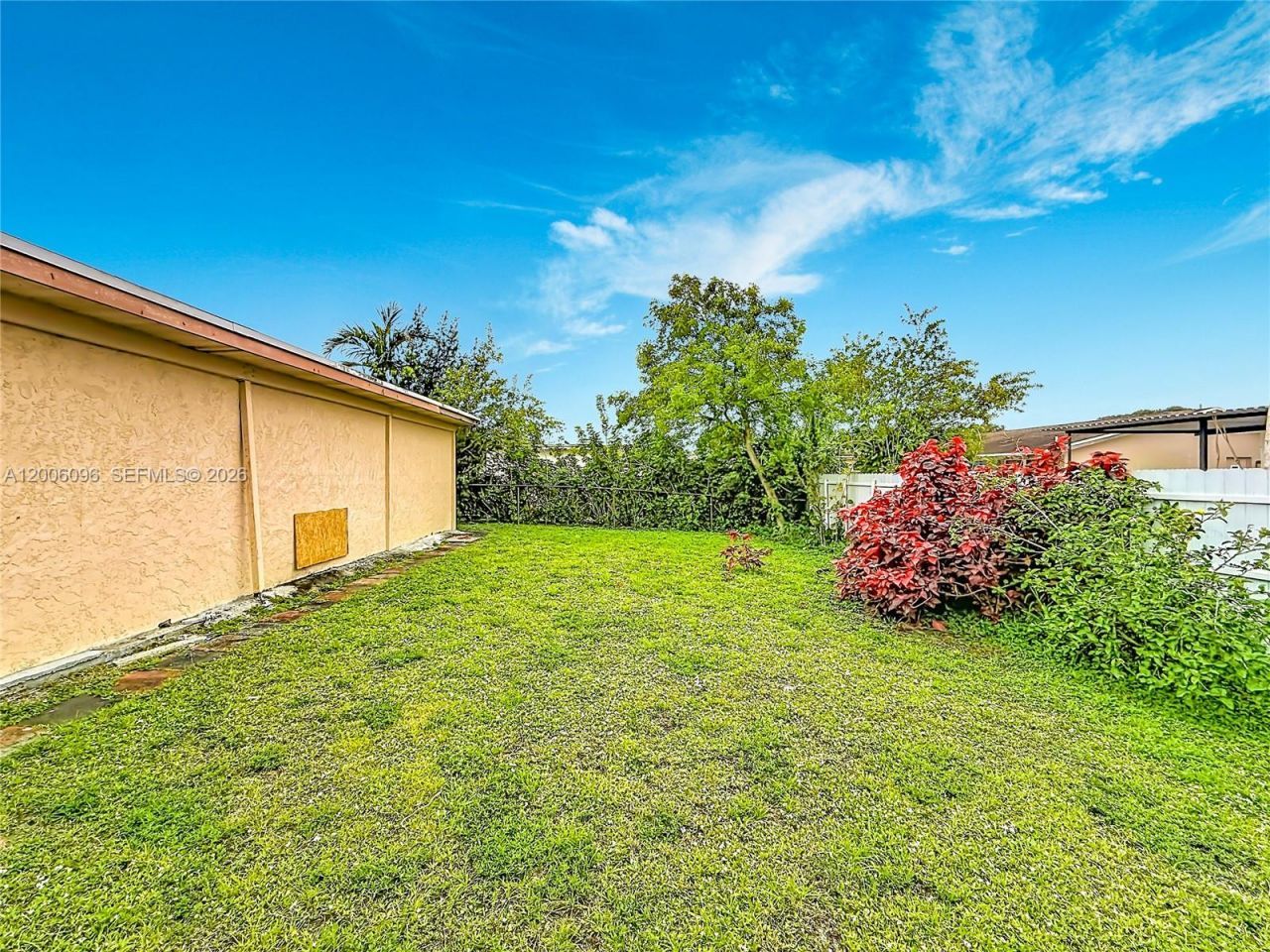 750 N Douglas Rd, Pembroke Pines, FL 33024 Photo