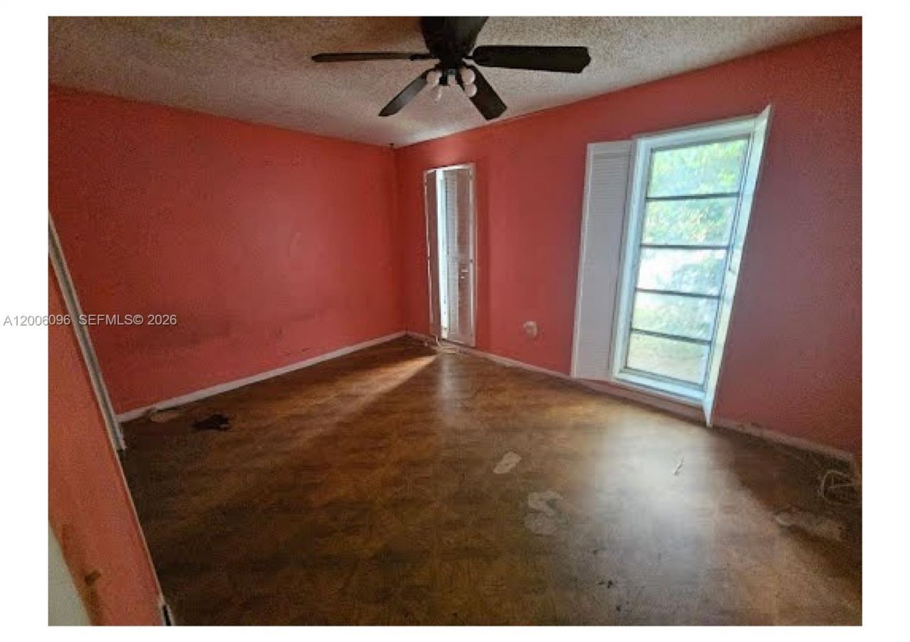 750 N Douglas Rd , Pembroke Pines, FL 33024 Photo