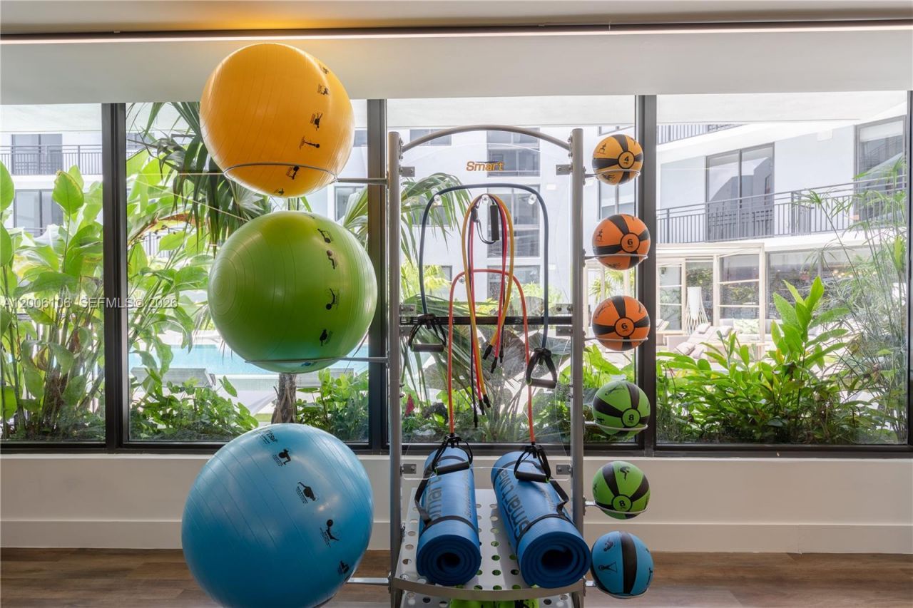 1005 Spring Garden Rd , Unit 555, Miami, FL 33136 Photo