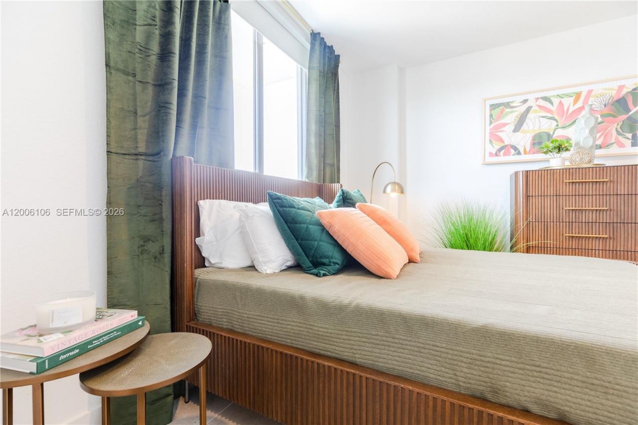 1005 Spring Garden Rd , Unit 555, Miami, FL 33136 Photo