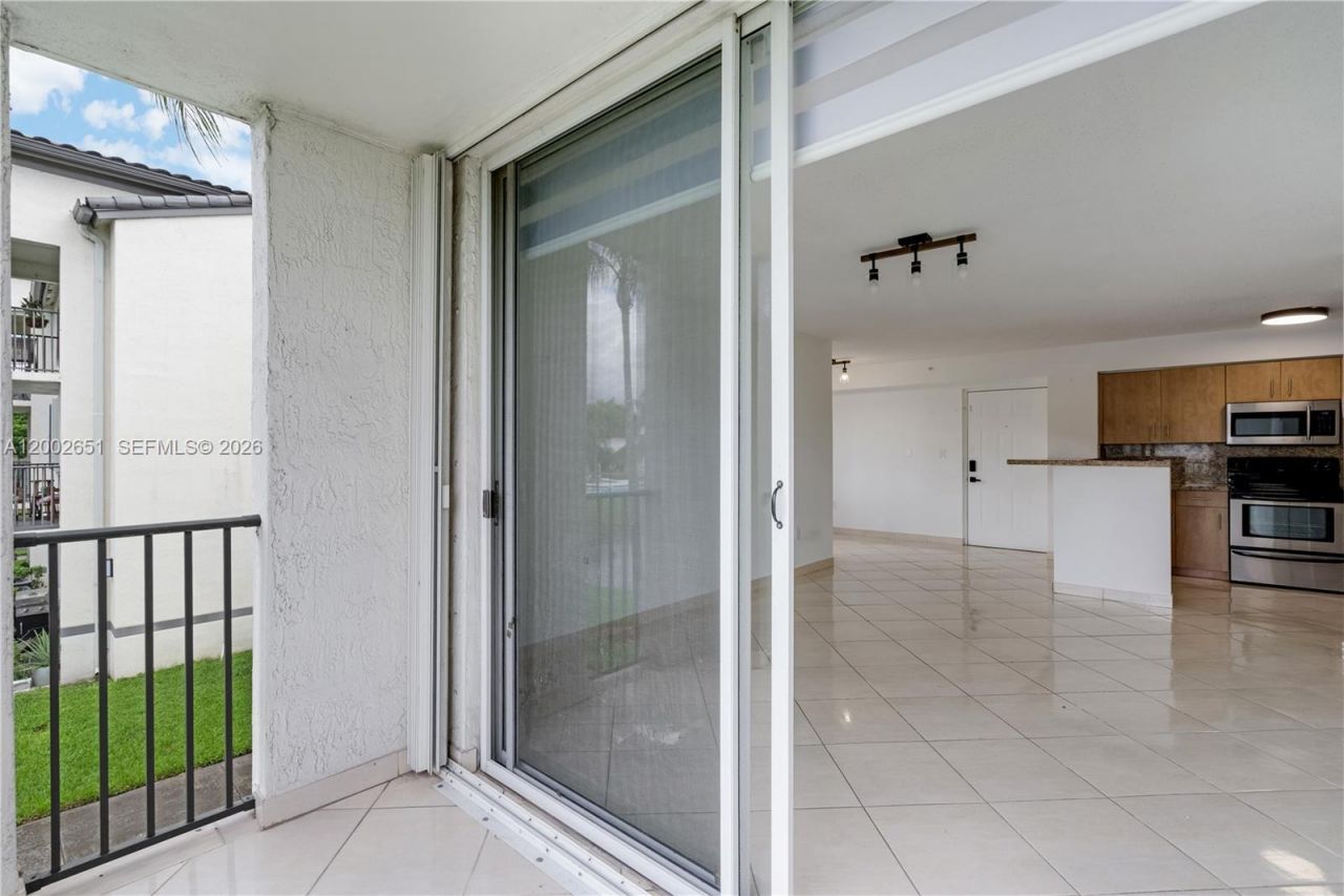 4350 NW 107th Ave , Unit 204, Doral, FL 33178 Photo