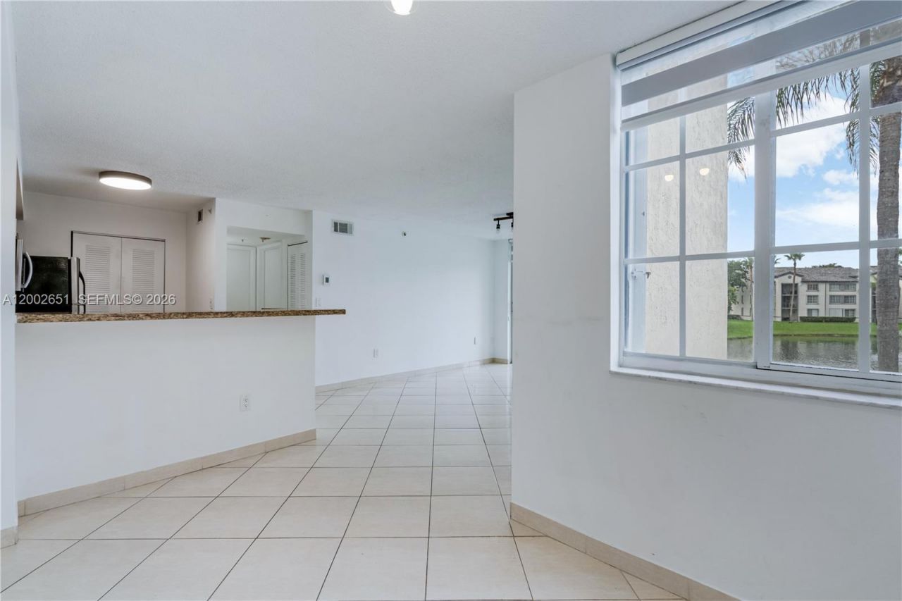 4350 NW 107th Ave , Unit 204, Doral, FL 33178 Photo