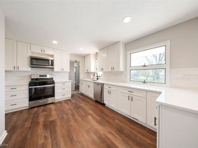 9635 Boundary Lane , Parma Heights, OH 44130 Photo 13