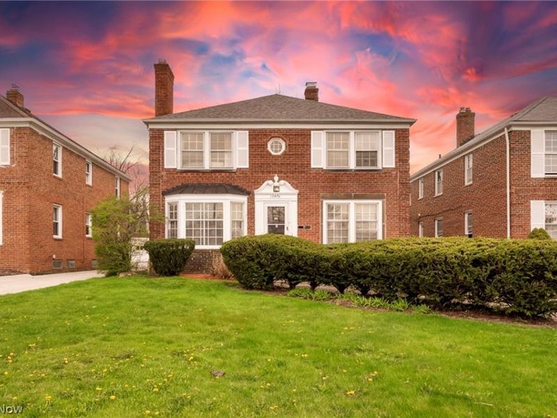 13570 Cedar Road, University Heights, OH 44118 Photo 1